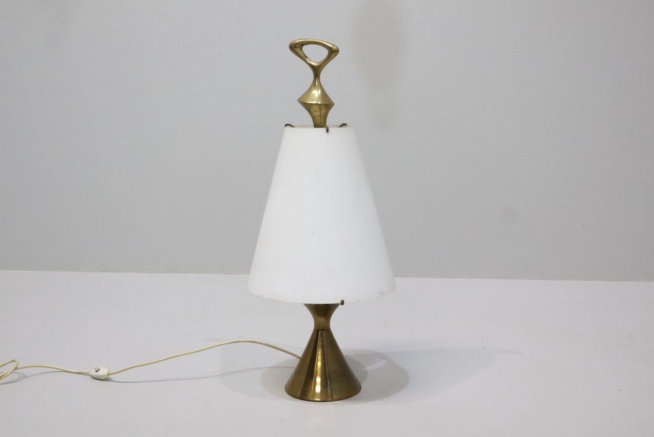 Max Ingrand : Fontana Arte table lamp  - Auction The Great Beauty - LTWID Auction House