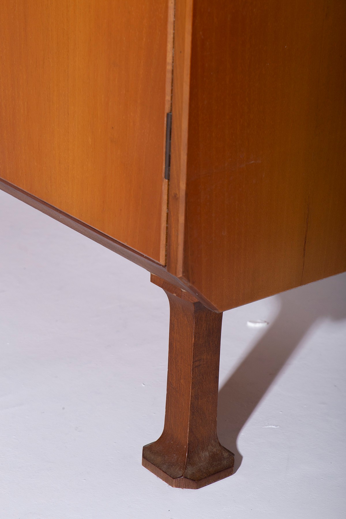 Credenza di Mobili D'arte Cantù, con Etichetta