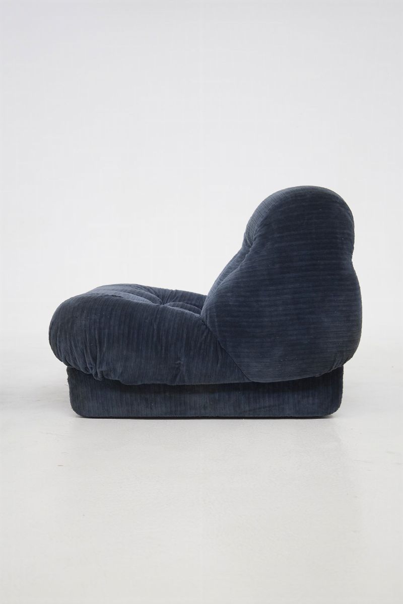 Nuvolone Armchairs in Velvet With Side Tables By Rino Maturi