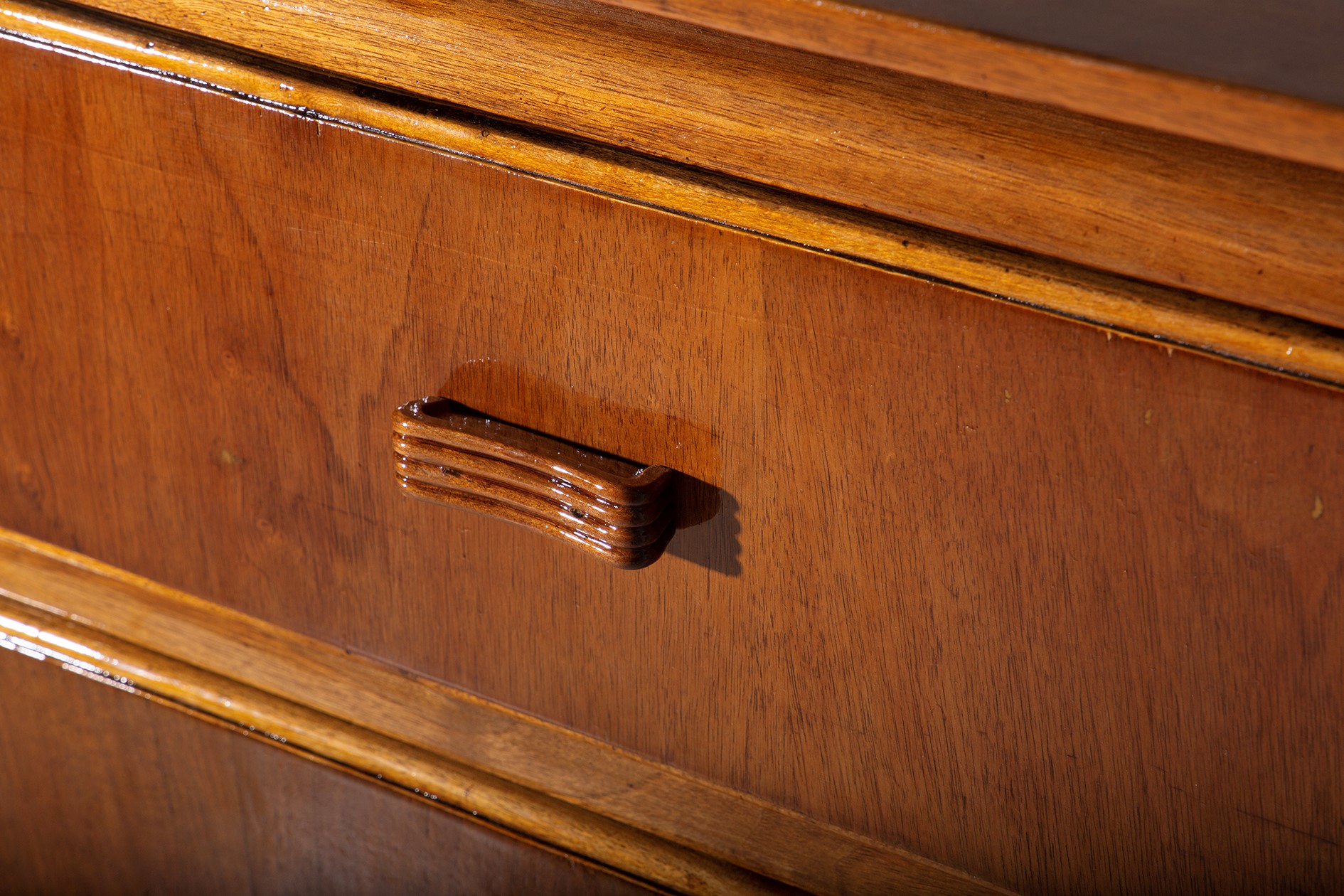 Piccola credenza P. Buffa