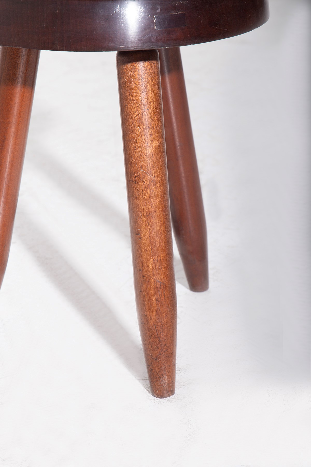 Charlotte Perriand - Coppia di Sgabelli