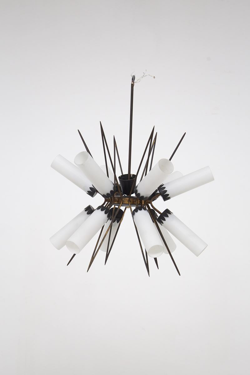 Lampadario vintage in ottone e vetro opalino