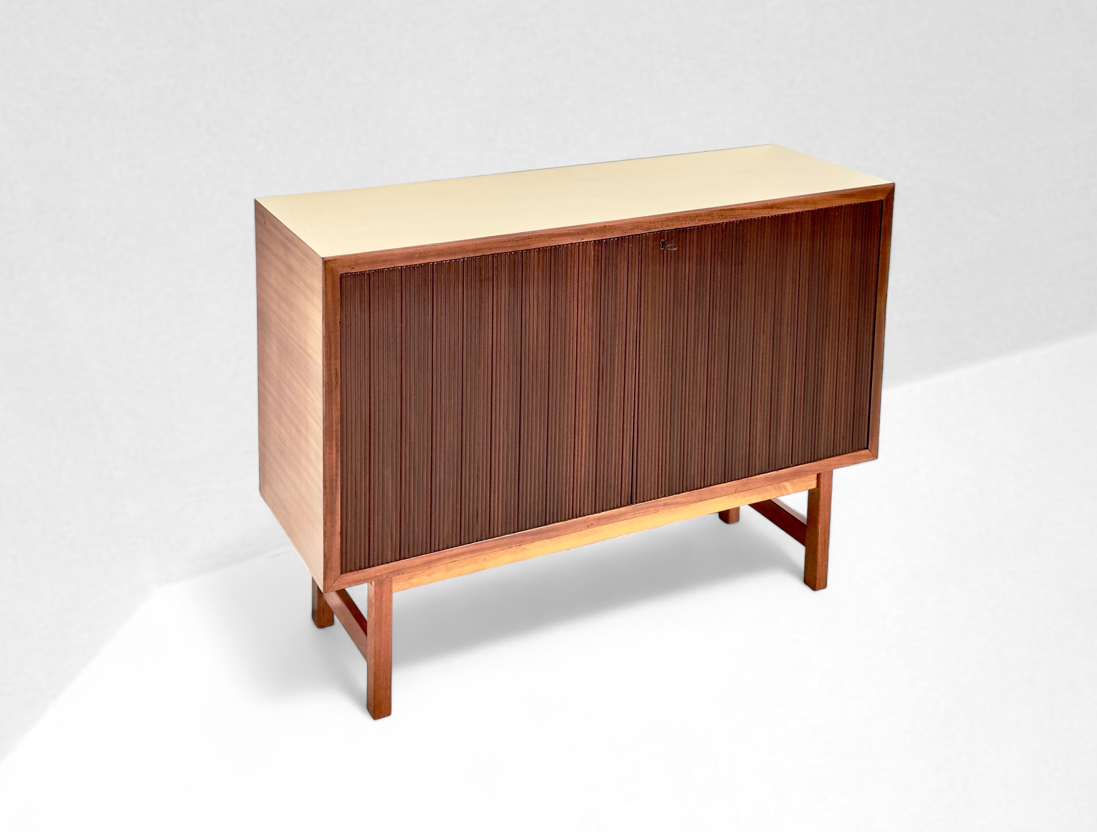 Peter Hvidt,Orla M&#248;lgaard-Nielsen : Sideboard  - Auction Summer Bid Chance - LTWID Auction House