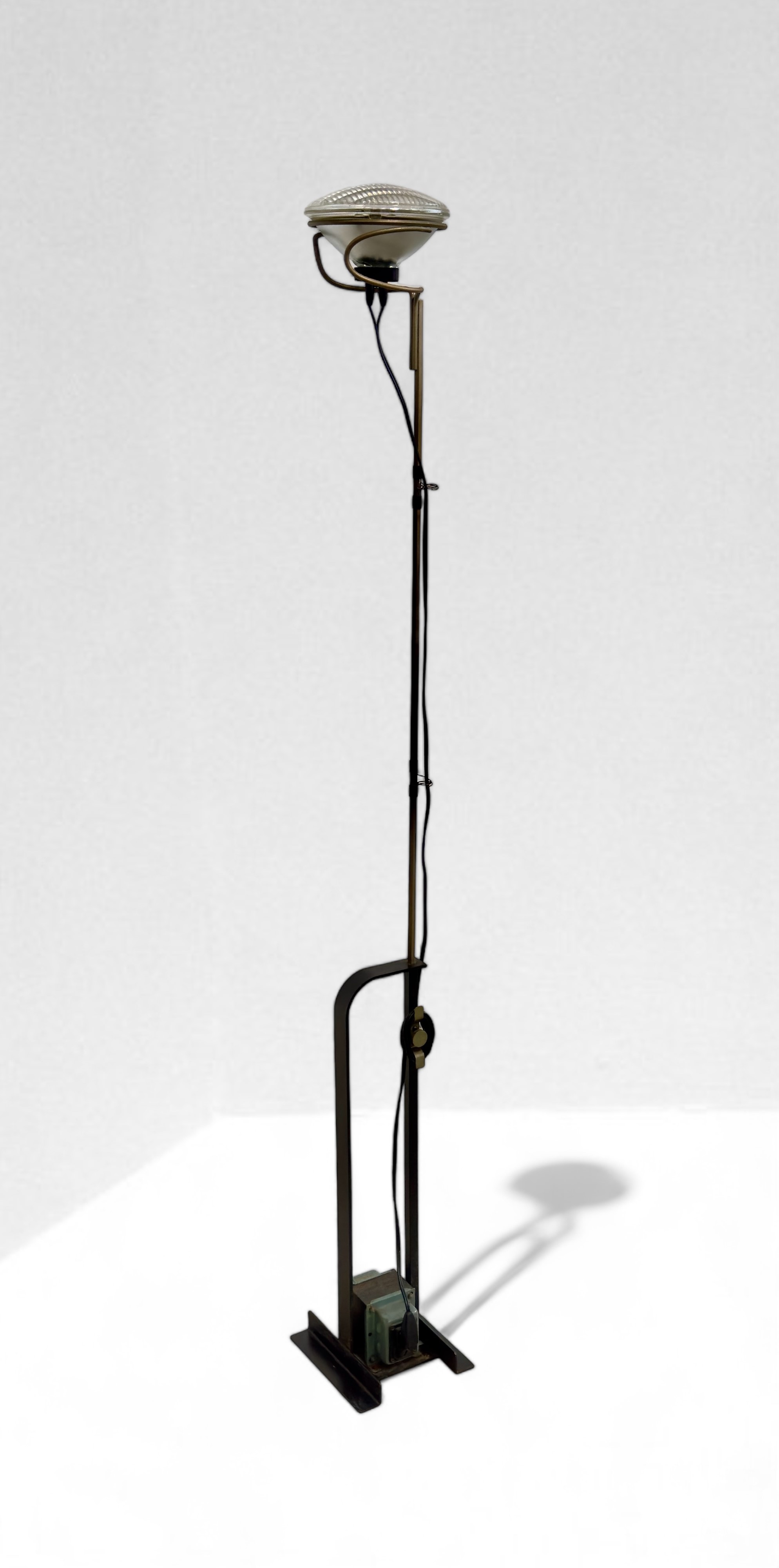 Achille Castiglioni,Pier Giacomo Castiglioni : Lampada da terra Toio  - Asta Summer Bid Chance - LTWID Auction House