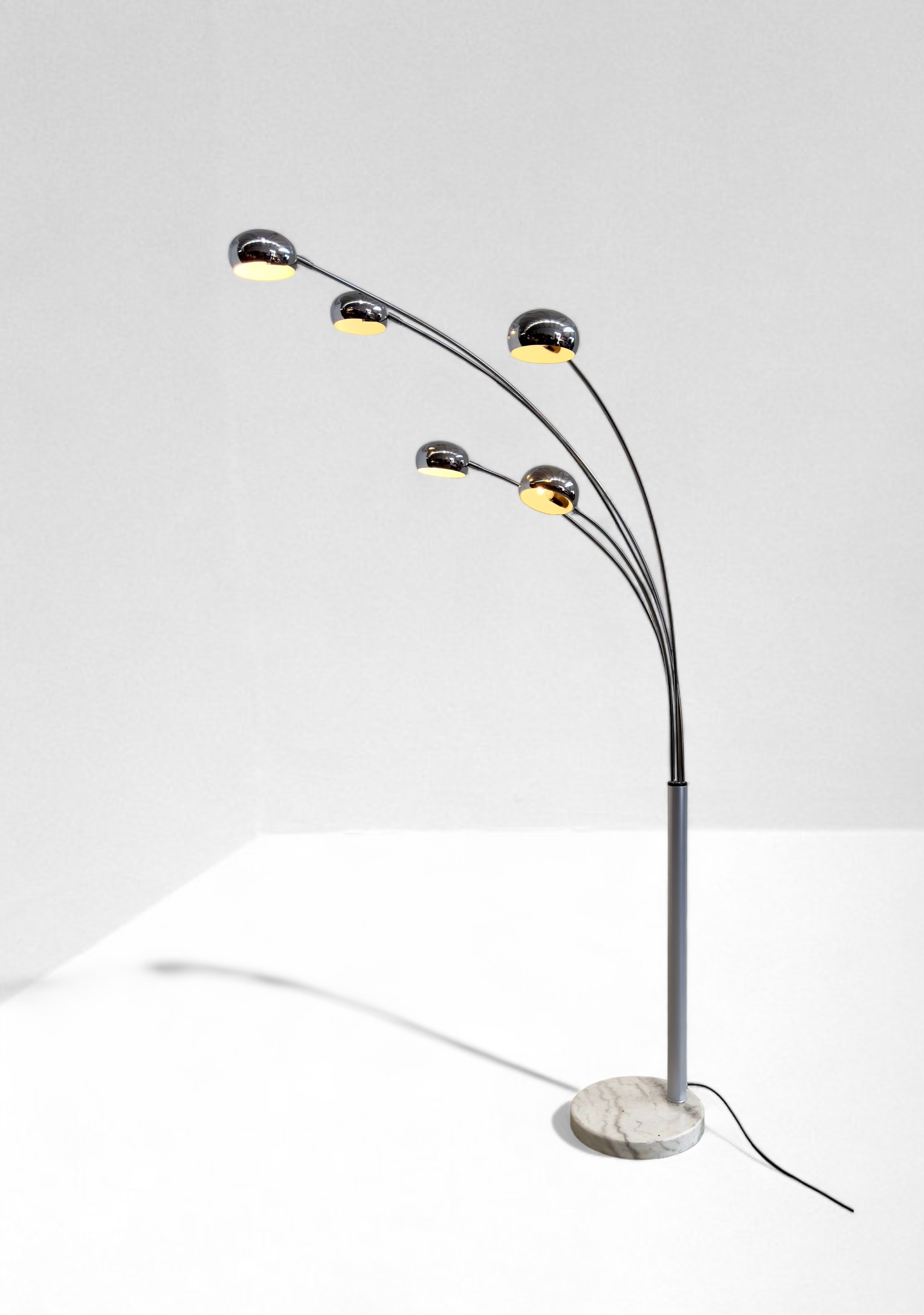 Manifattura Scandinava : Lampada da terra  - Asta Summer Bid Chance - LTWID Auction House