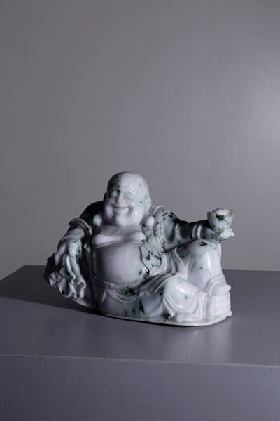 Statuetta di Buddha in Giada Bianca