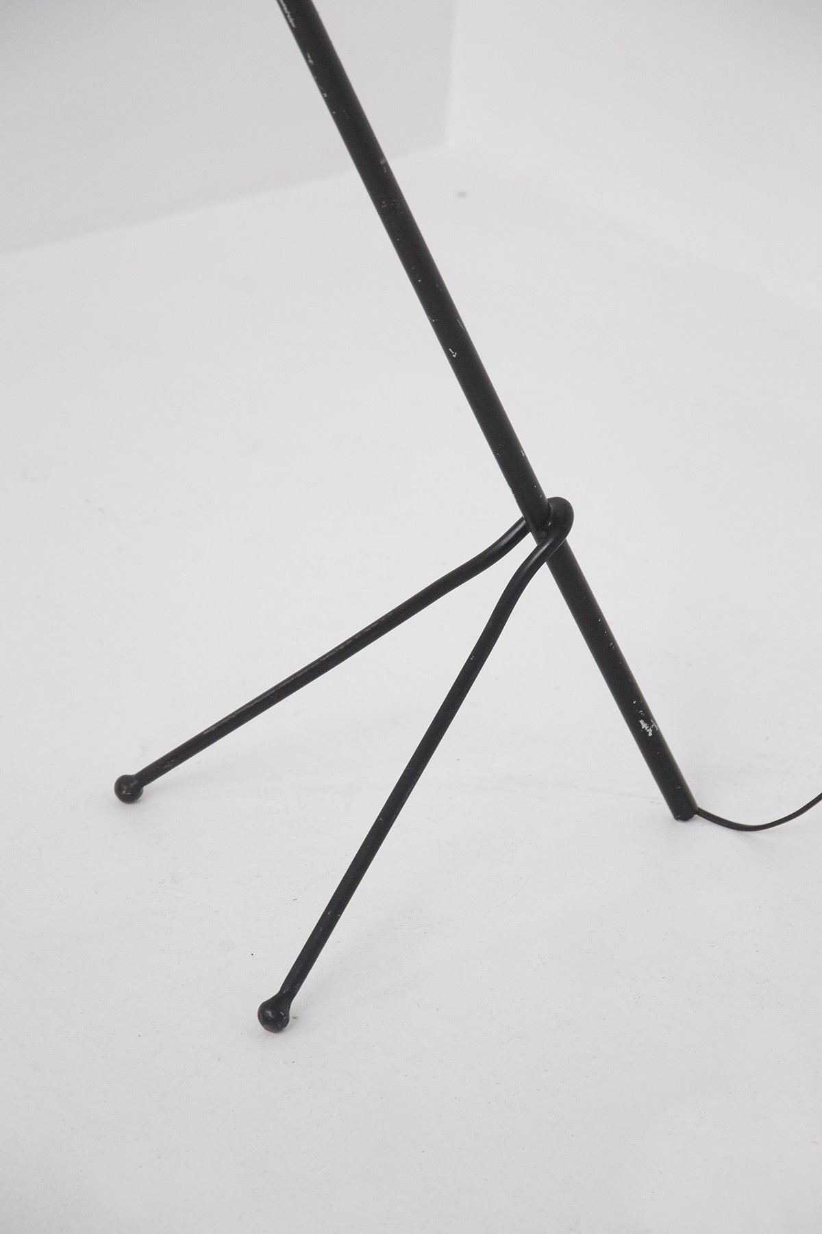 Lampada da terra vintage in alluminio verniciato rosso scuro