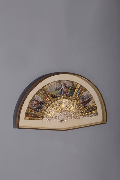 Ventaglio di Seta in una Teca