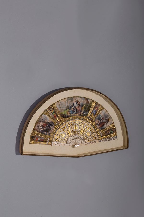 Manifattura Italiana - Silk fan in a display case