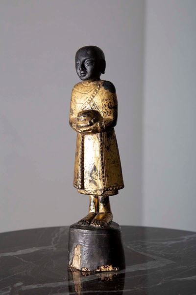 Antico e Raro Buddha Birmano Portatore D'acqua, XIX Secolo