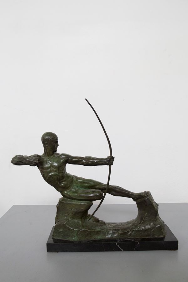 Victor Demanet Scultura "L'Arciere" in bronzo, firmata