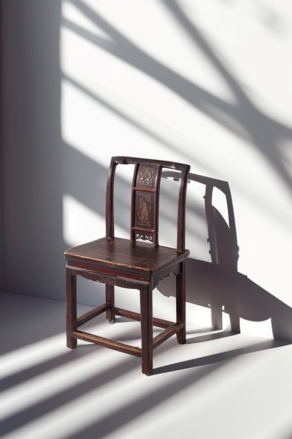 Vintage Chinese chair with inlays