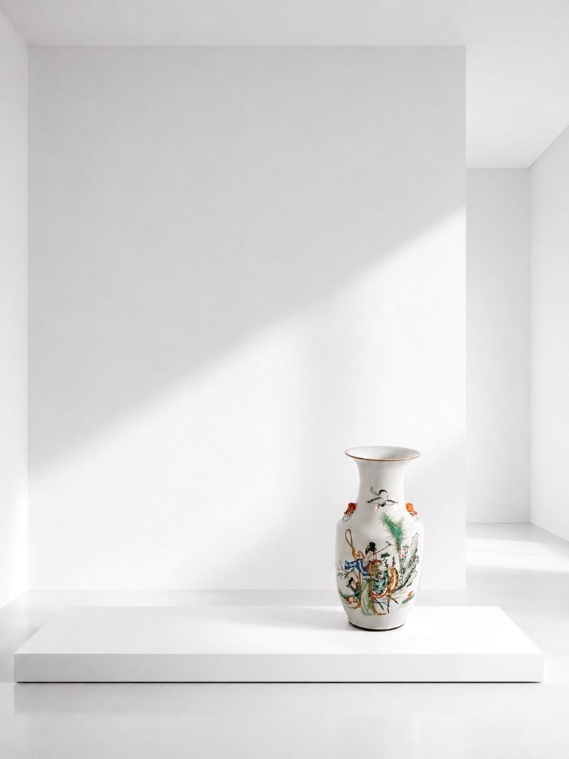Vaso Cinese della Dinastia Ch'ing Donna con Cervo