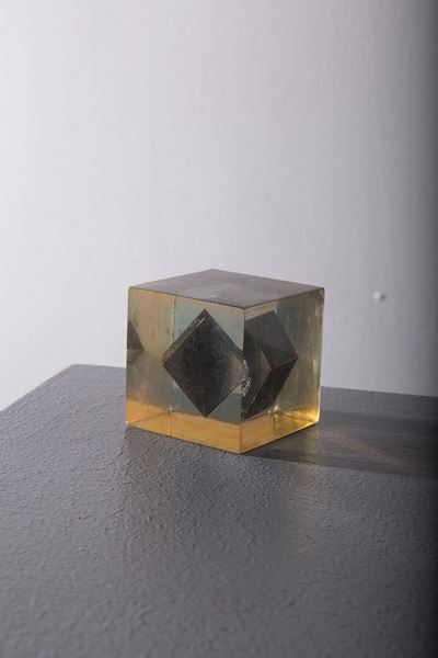 Cubo in Resina