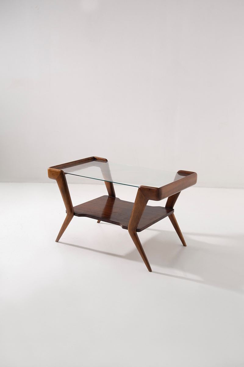 Tavolino con piano in vetro