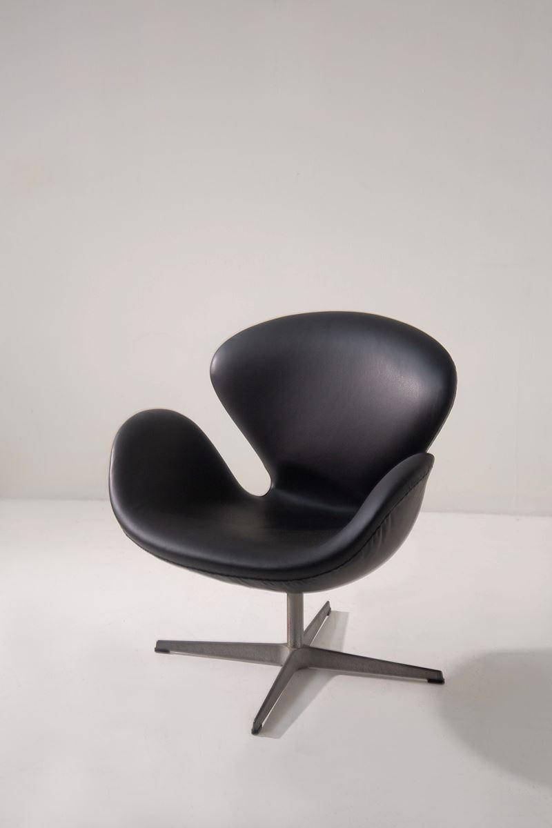 Arne Jacobsen - Sedia Swan per Fritz Hansen