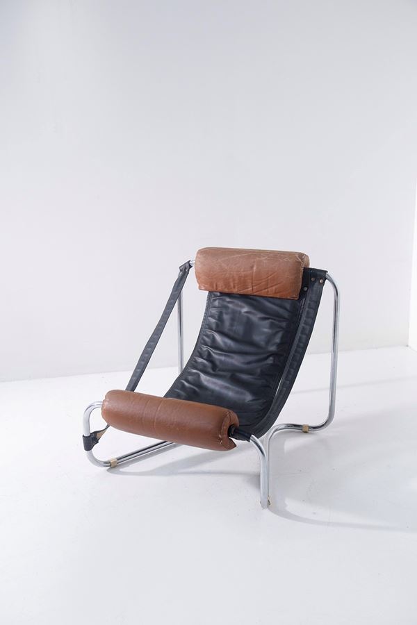 Italian sculptural chaise lounge chair