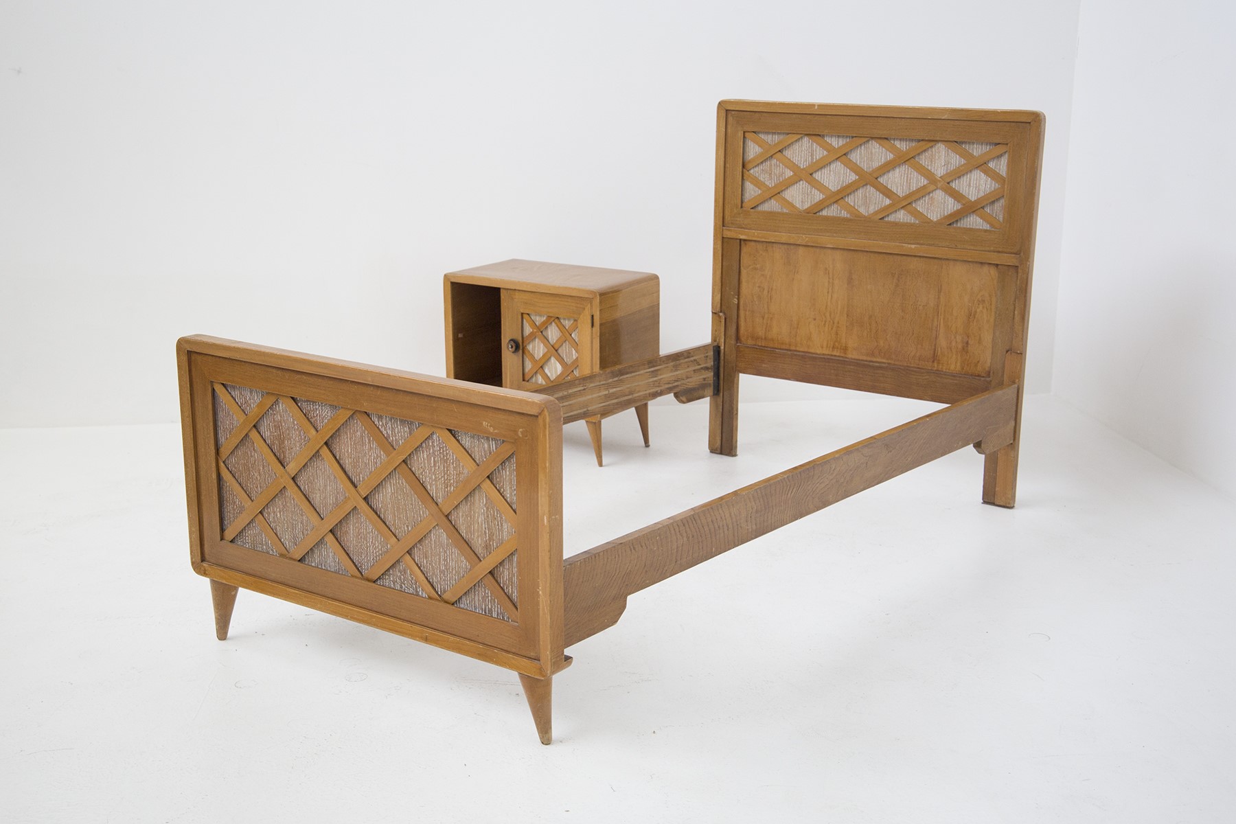Paolo Buffa Single Bed And Bedside Table in Wood