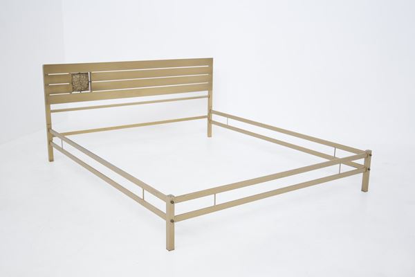 Luciano Frigerio - Bed with Sculpture