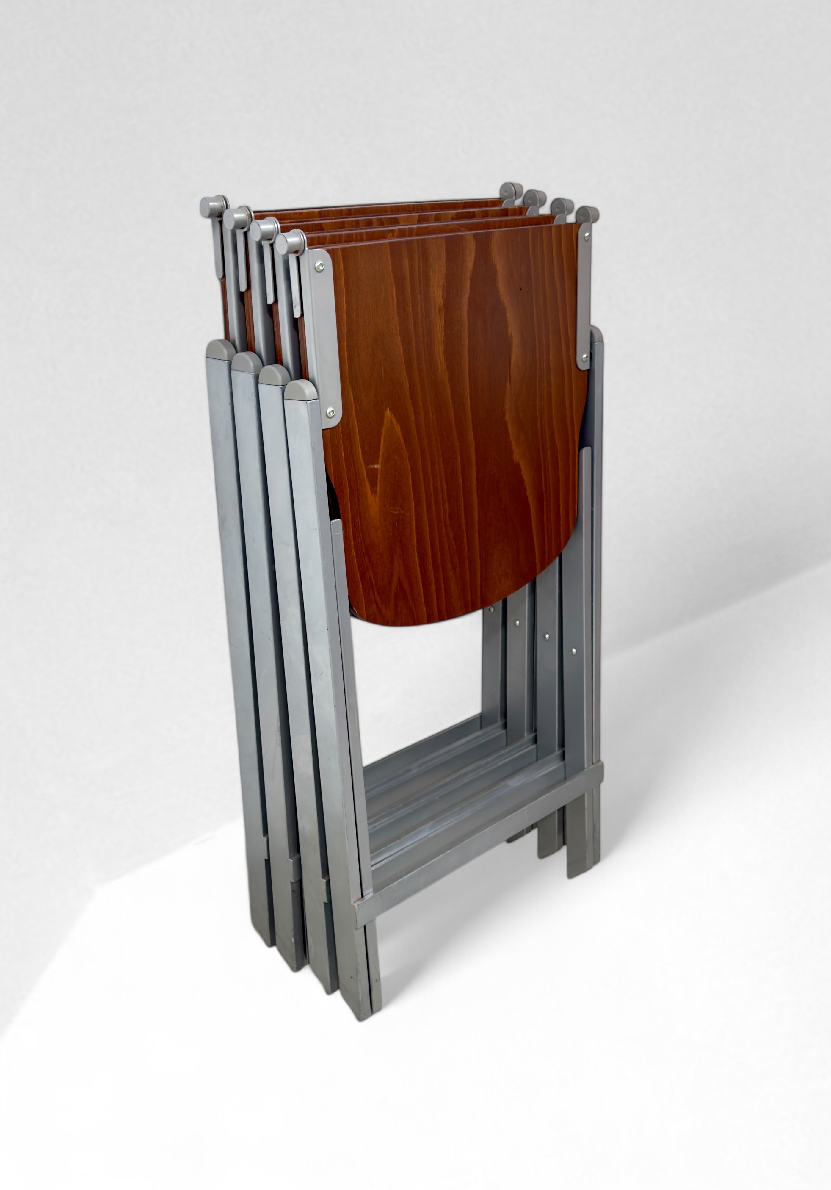 Quattro sedie pieghevoli