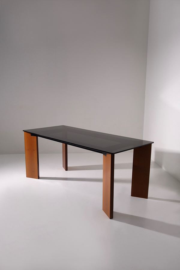 Afra &amp; Tobia Scarpa - Table in smoked glas attr.