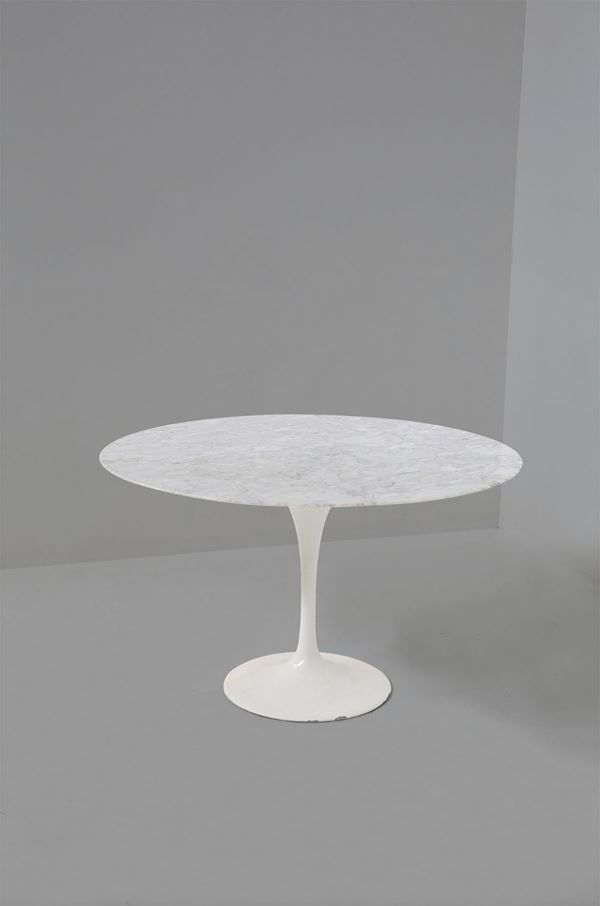 Eero  Saarinen - Tavolo rotondo Attrf.