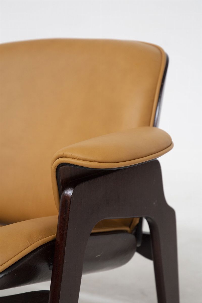 Poltrone in Pelle per Mim, Etichetta Originale