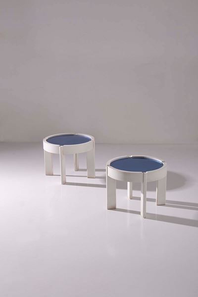 Coppia di Tavolini in Vetro Blu nello Stile