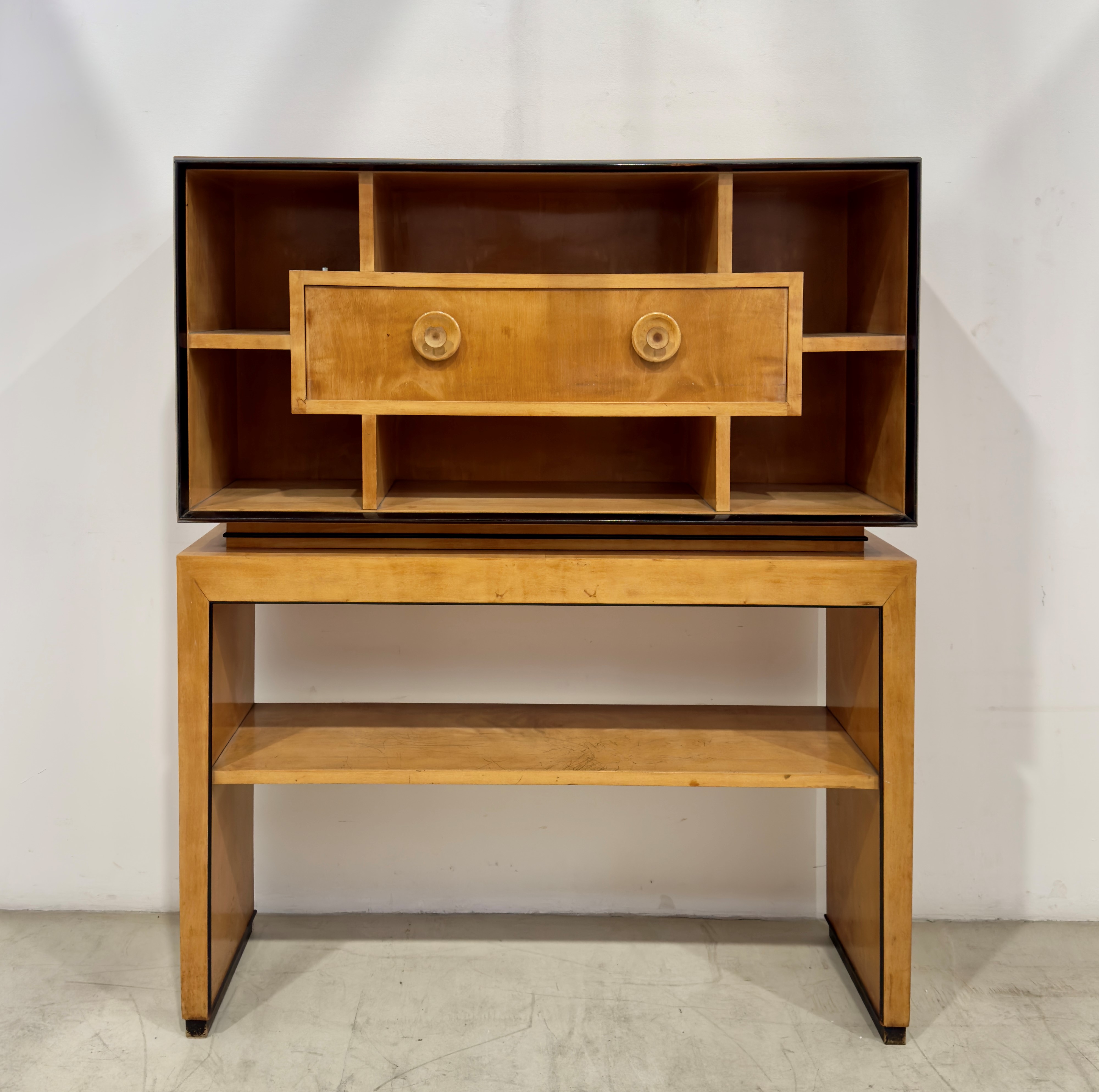 Paolo Buffa : Mobile Credenza  - Asta La Décoration - LTWID Auction House