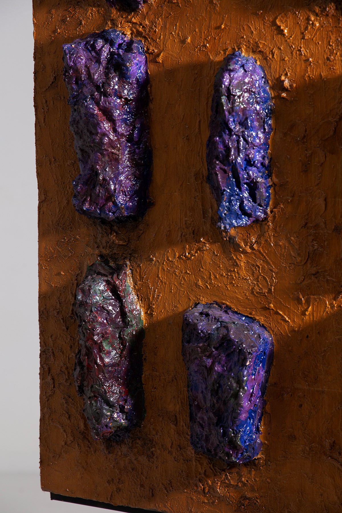 Scultura in legno e resina