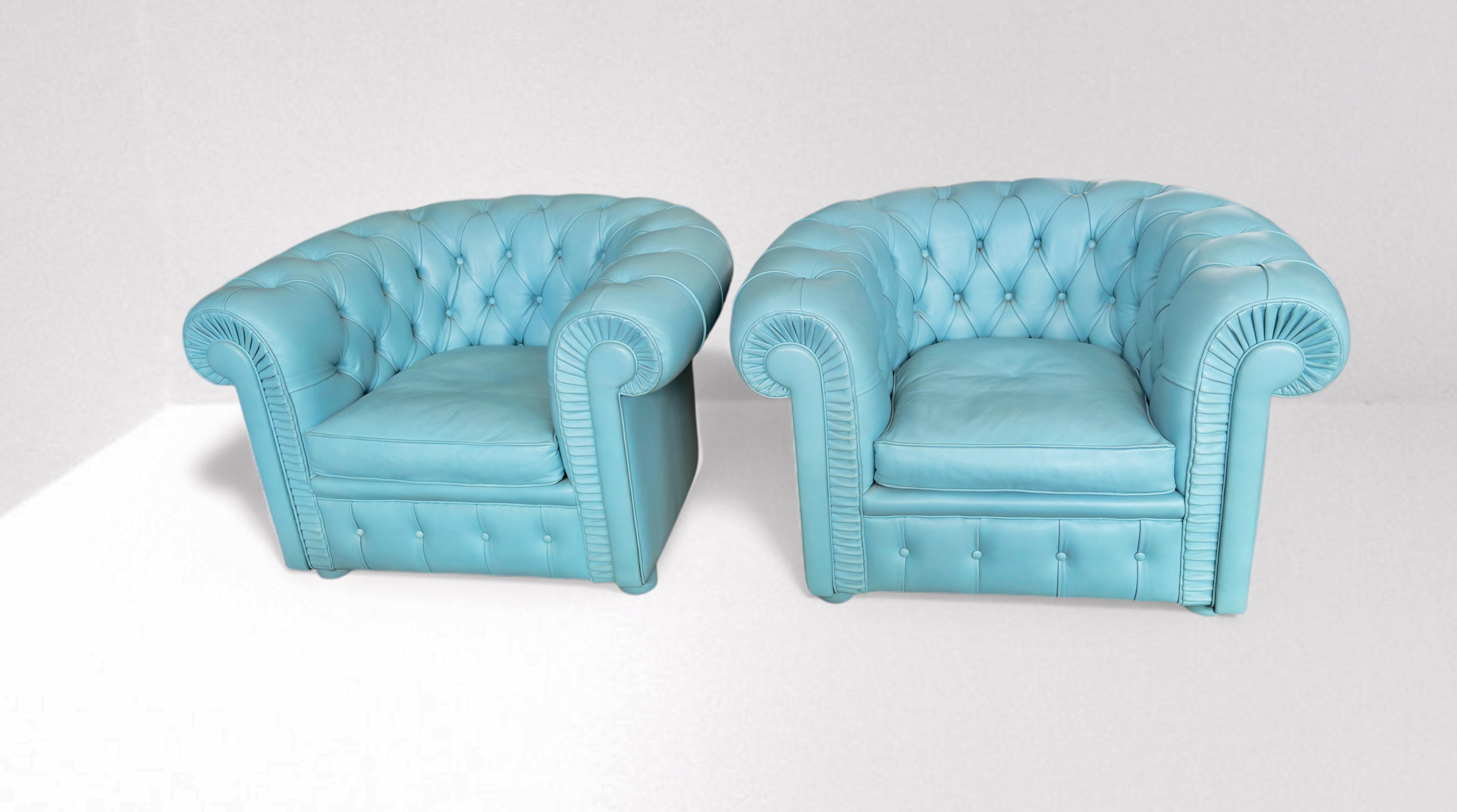 Manifattura Italiana : Pair of Chester Armchairs  - Auction La Décoration - LTWID Auction House