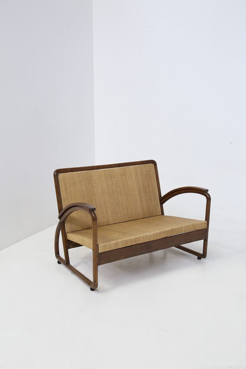 Divano in rattan e legno