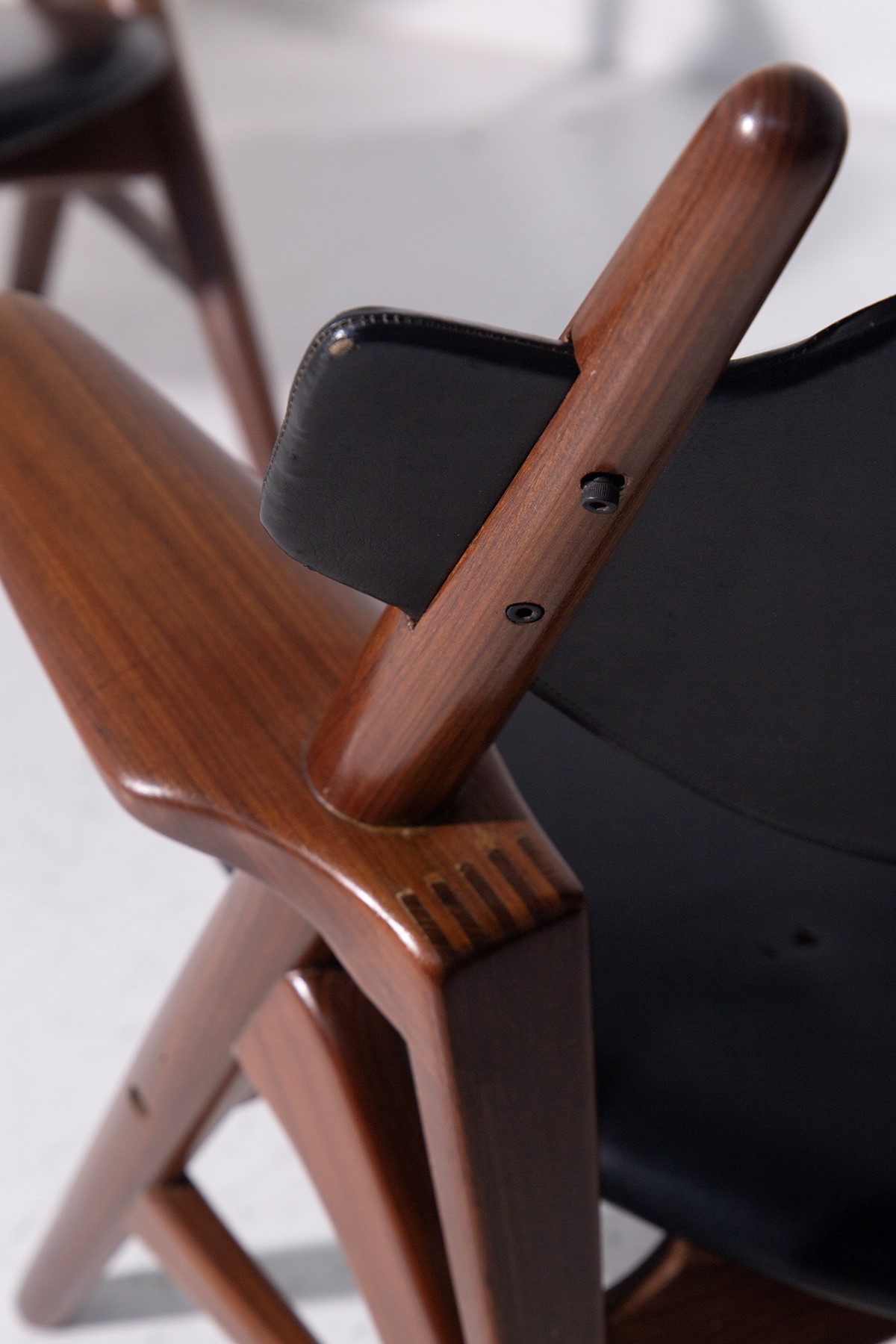 Hans Wegner - Coppia di Poltrone, De Padova
