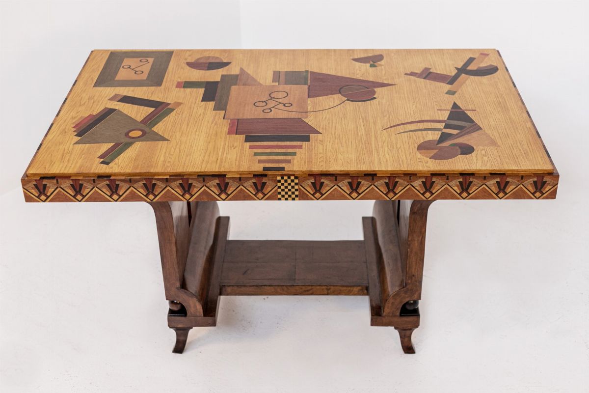 Tavolo Futurista Italiano in Diverse Essenze di Legno