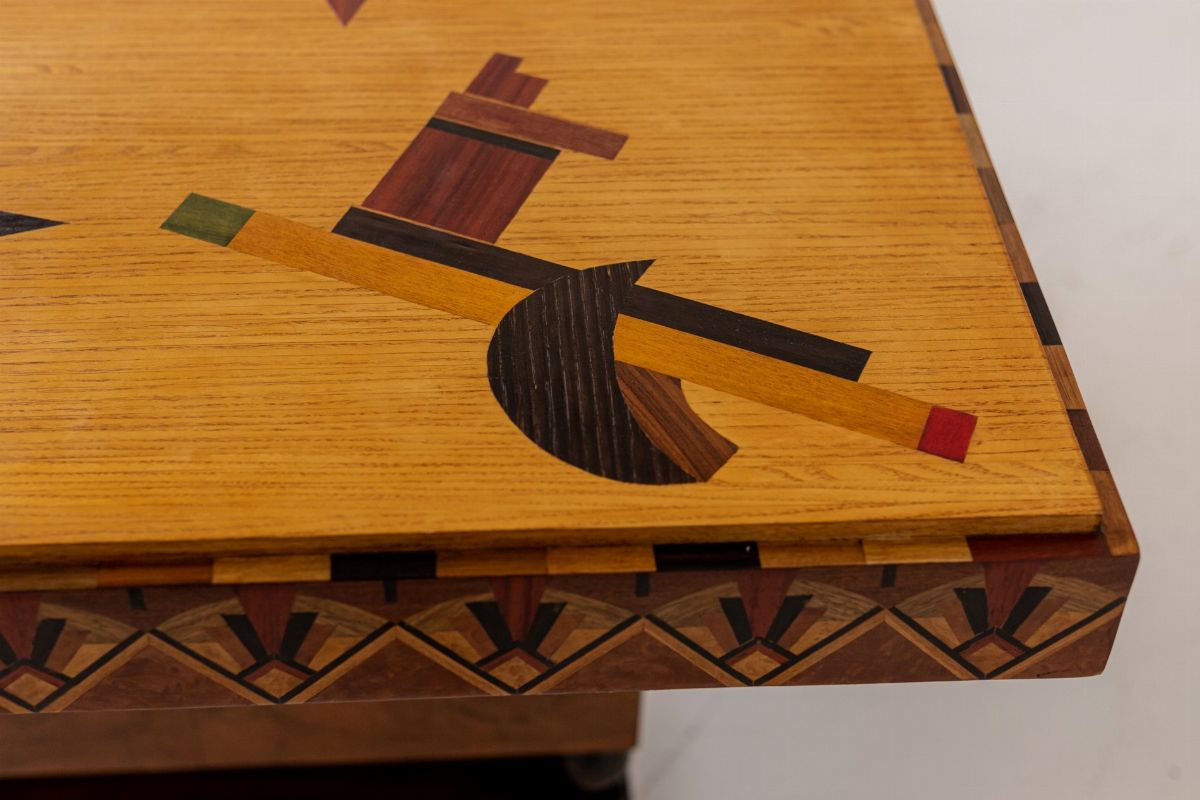 Tavolo Futurista Italiano in Diverse Essenze di Legno