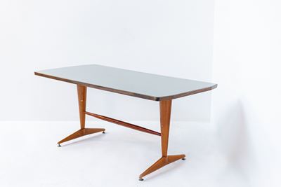 Tavolo Italiano di Metà Secolo in Legno con Vetro Grigio
