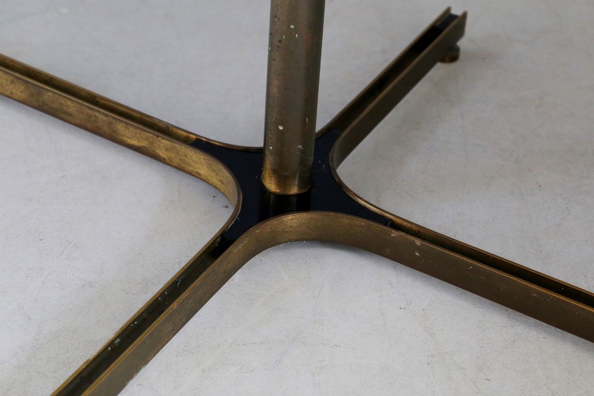 Tavolo in Ottone e Legno (attr.)