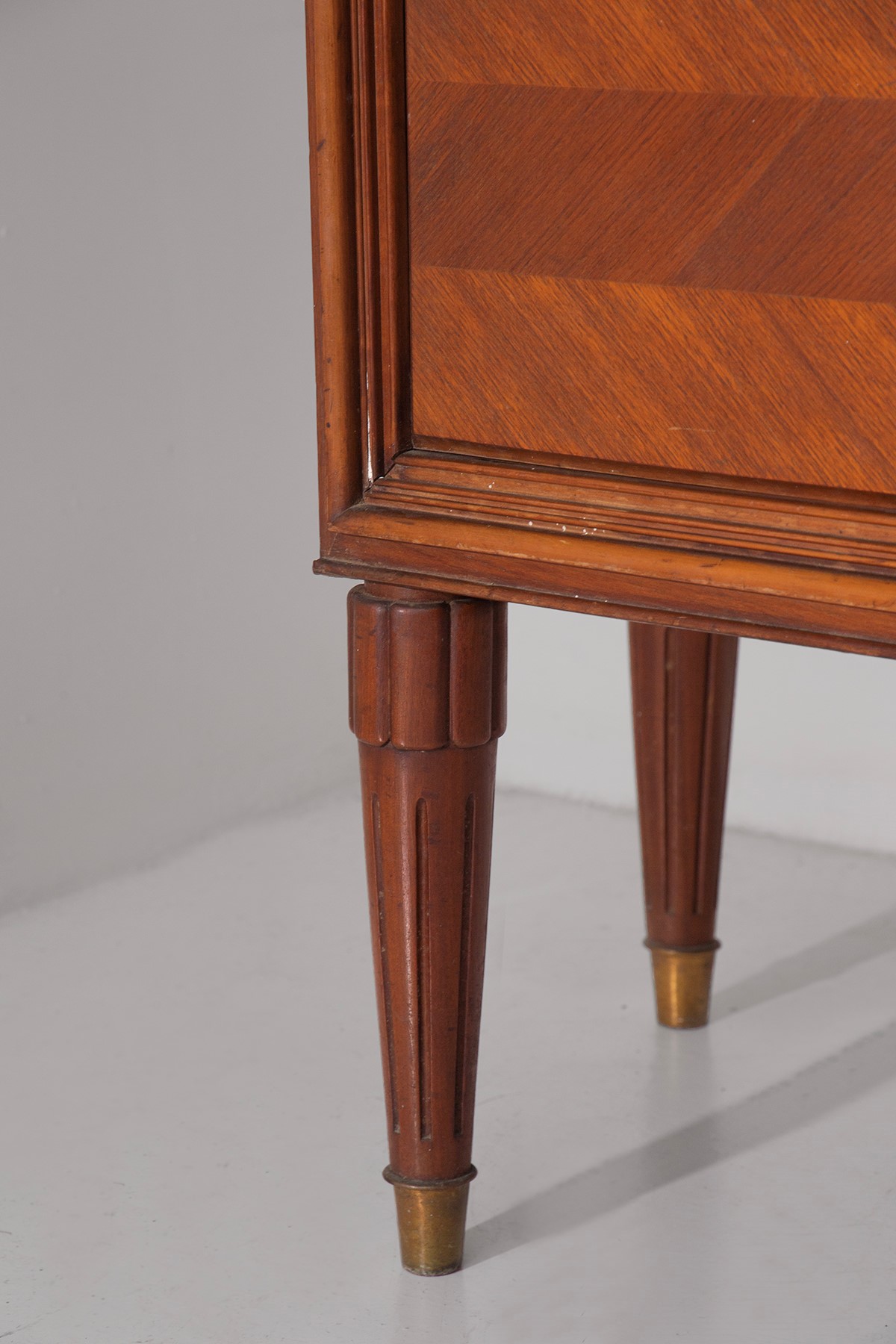 Grande credenza Attr.