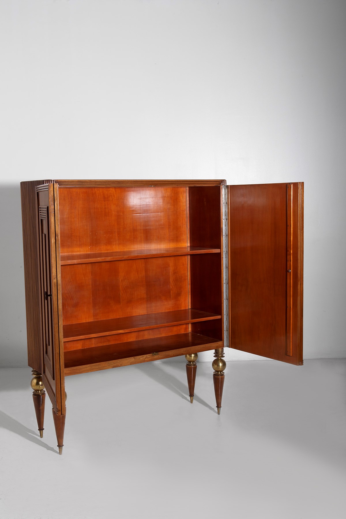 Gio Ponti - Rara Credenza Disegno IV Triennale, Certificato
