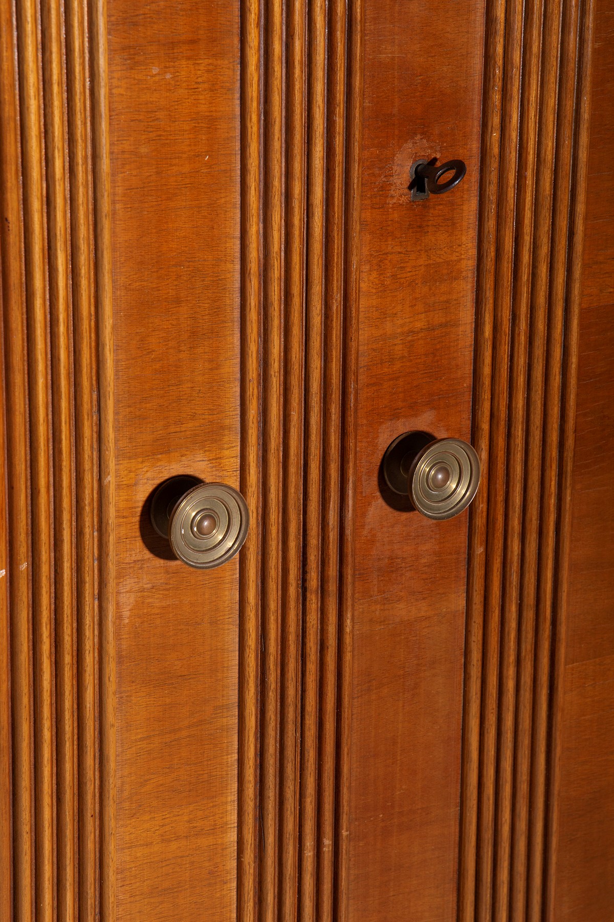 Gio Ponti - Rara Credenza Disegno IV Triennale, Certificato