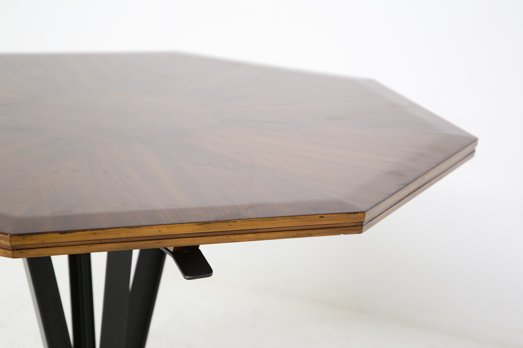 Raro tavolo italiano (Attr.)