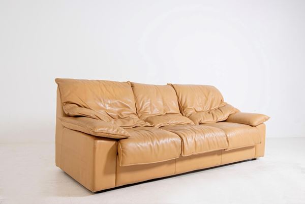 Manifattura Italiana - Leatherette sofa