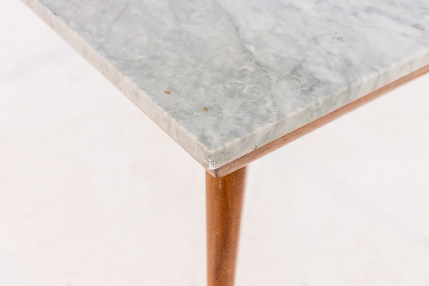 Tavolo Italiano in Legno Vintage con Piano in Marmo
