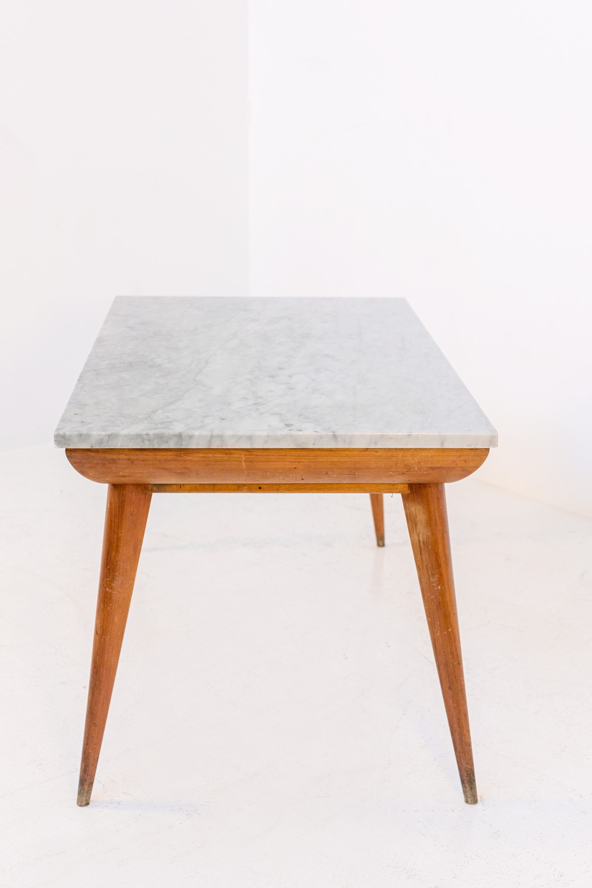 Tavolo Italiano in Legno Vintage con Piano in Marmo