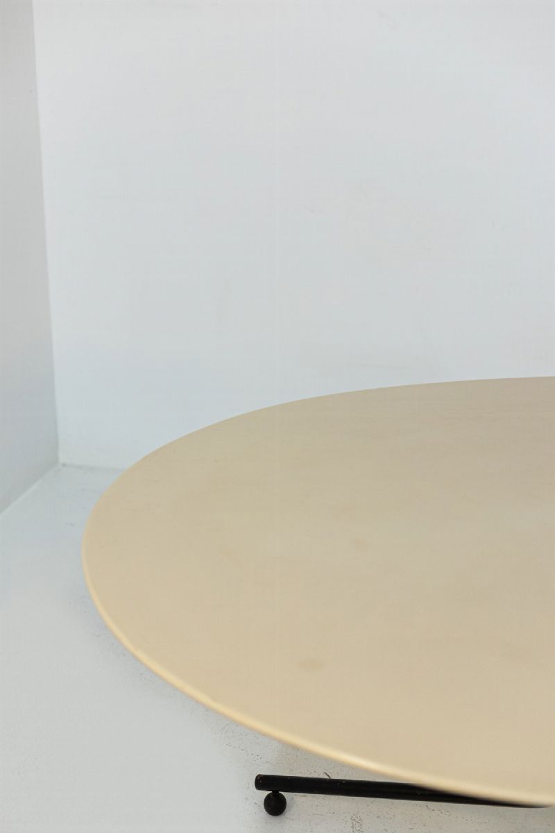 Tavolo in Ferro e Legno Laccato