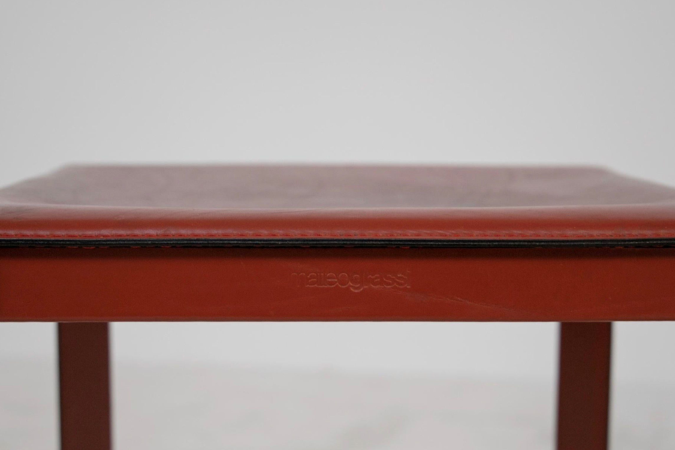 Matteo Grassi - Set di quattro sedie “Sistina” in pelle bordeaux-rosso