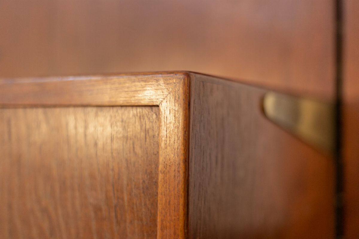 Libreria Danese in Legno e Ottone (attr.)