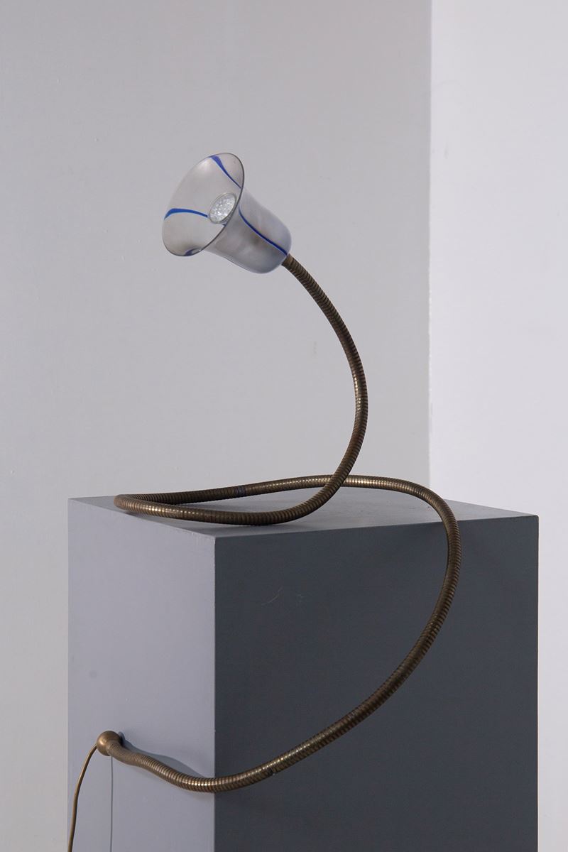 Lampada da tavolo snodabile