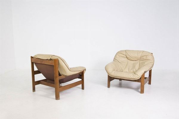 Pair of Italian Armchairs in Leather Beige and Wood