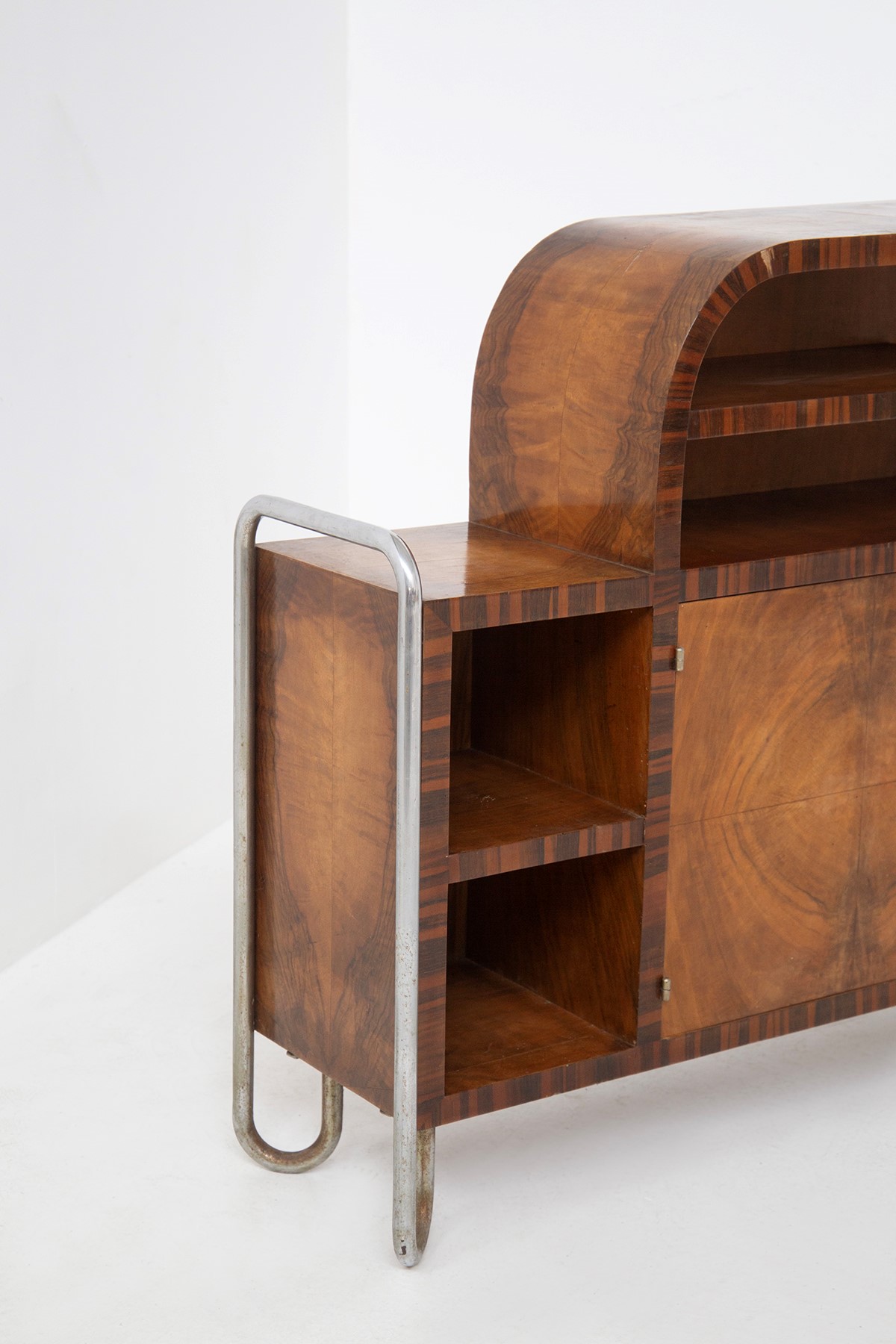 Credenza in legno o libreria attr.